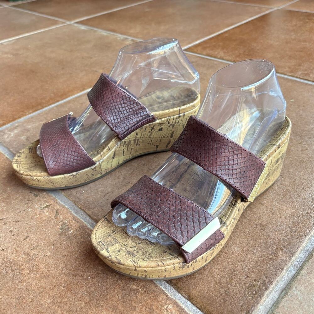 Vionic Pepper "Merlot Snake" Embossed Two Strap Cork Wedge Heel Sandals size 7
